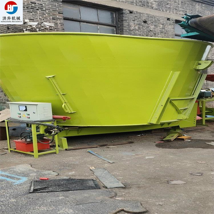 2、我想買一輛奶牛飼料攪拌車。哪個更好？